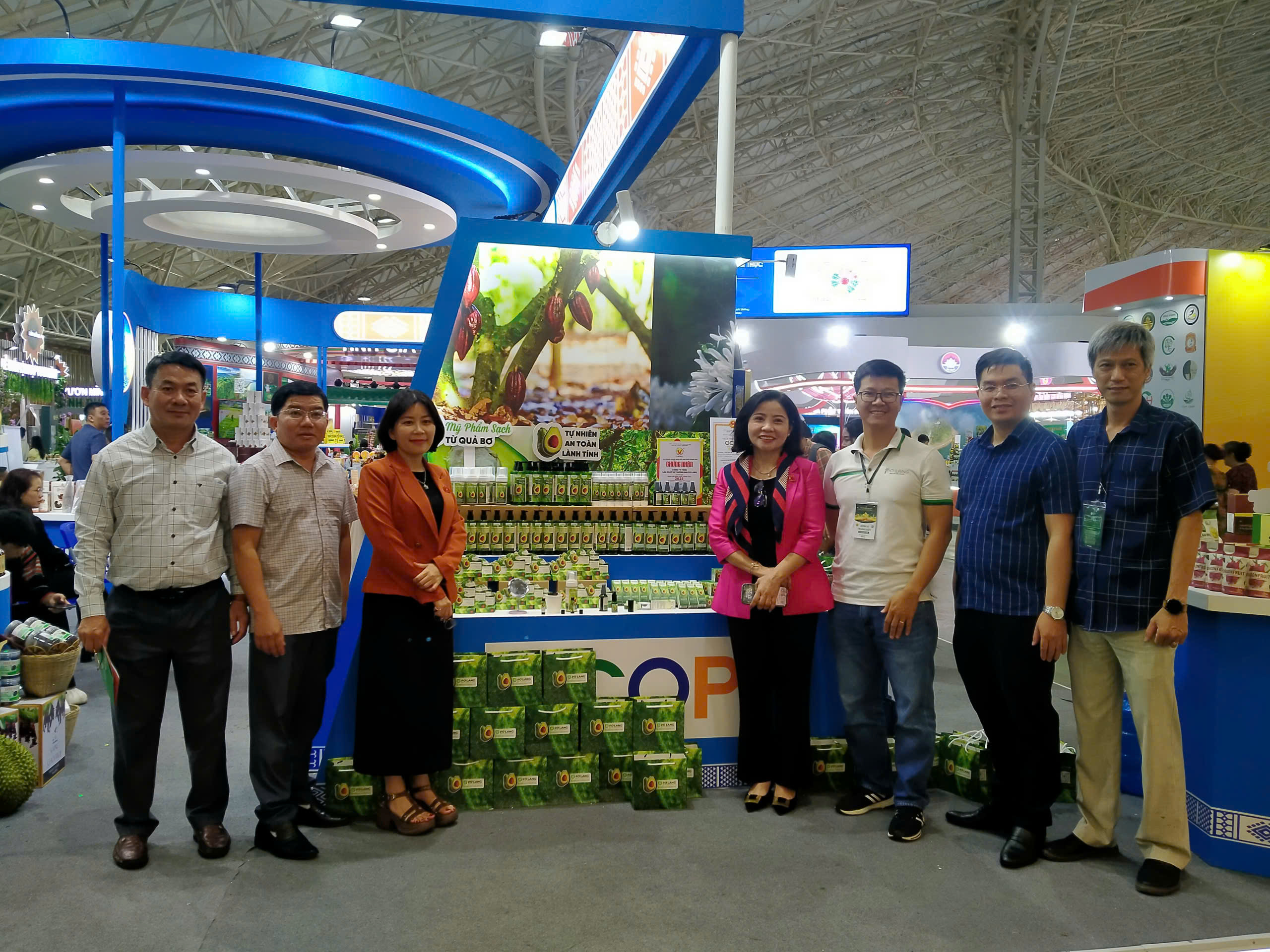 tham gia hoi cho mua thu 1 (2)